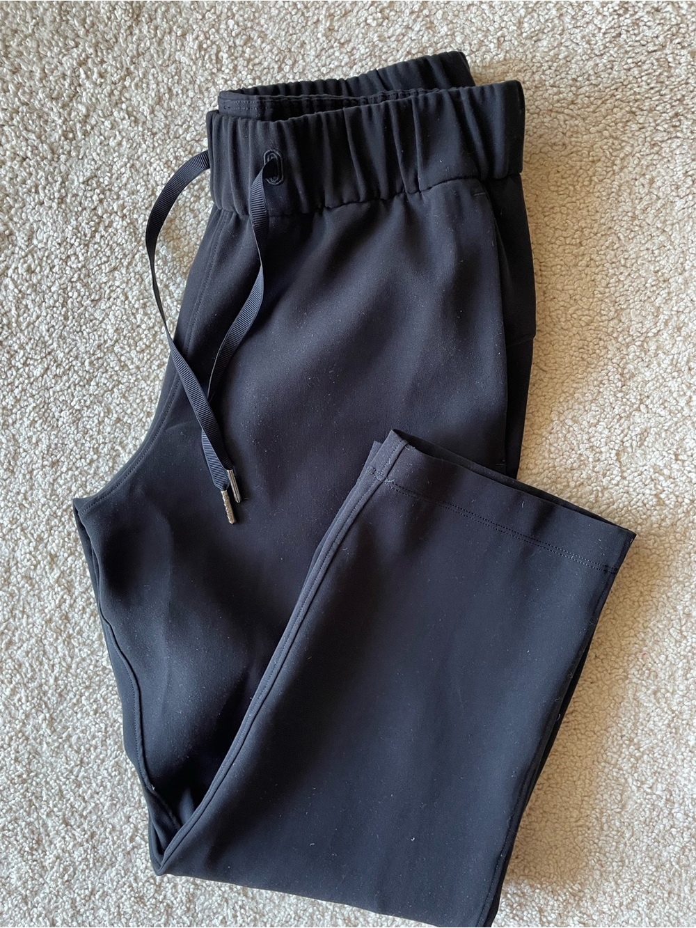 Lululemon Black Drawstring Flowy Capri Pants Women Size 4 Active Casual Elastic